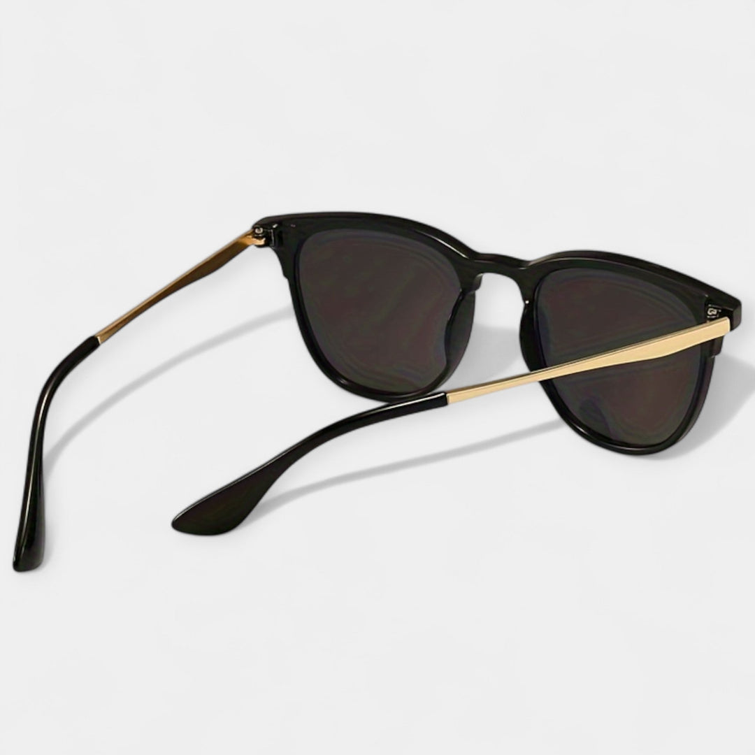 Kristýna Nezpochybnitelná Gafas De Sol Minimalistas