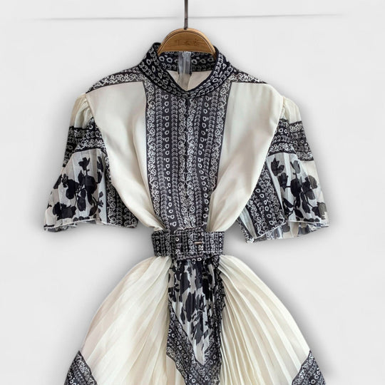Delilah - Šaty inspirované vintage stylem